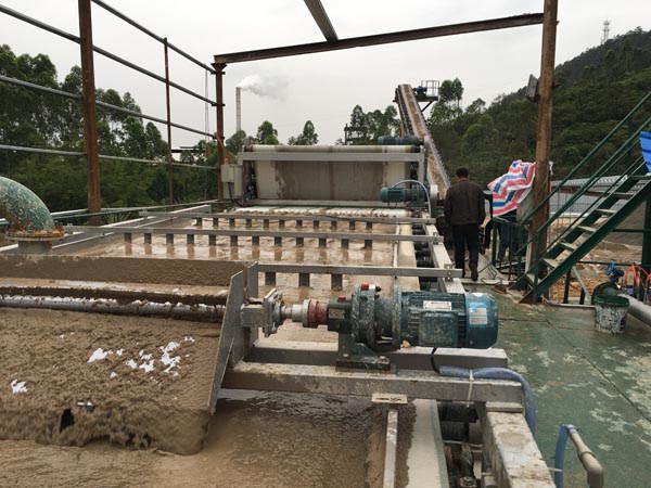污泥脱水工程案例现场